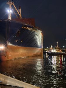 Remorquage LIVORNO EXPRESS par Abeille HORIZON